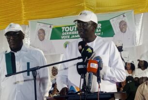 Le meeting tenu à Ndioum, ce samedi, par la coalition Jamm AK njarin, a refusé du monde. Le maître des lieux, Cheikh Oumar Anne, a relevé de fort belle manière le pari de la mobilisation. Non sans solder ses comptes avec Macky Sall et adouber l'ancien Premier ministre Amadou Ba.