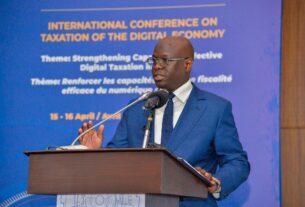 Avec 70 % de la population âgée de moins de 30 ans, un taux de pénétration d’Internet en hausse (27 % en 2023), et une adoption massive de la « mobile money » (1105 milliards de dollars ont transité par les comptes de mobile money sur le continent durant l’année écoulée, ce qui représente une augmentation de 15% par rapport à 2023) », a déclaré Cheikh Diba.